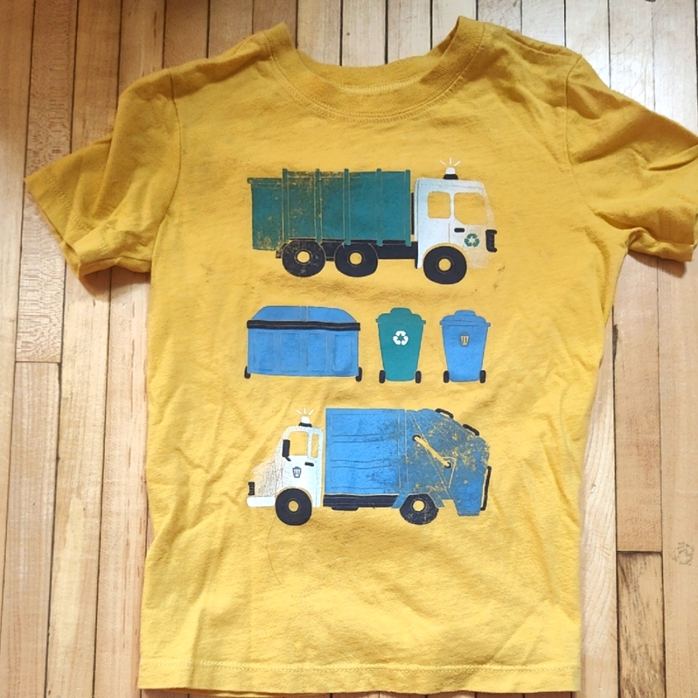 🔴5/$10 Carter's Yellow and Blue Short Sleeve Tee with recycle Truck Design